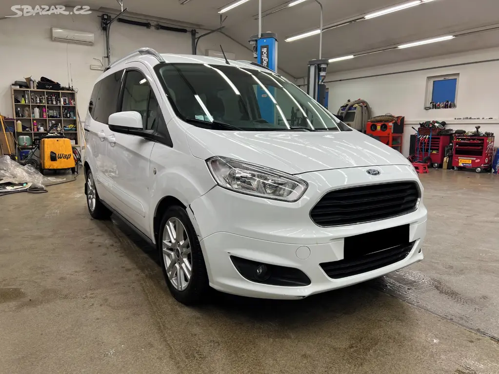 Ford Tourneo Courier 1.0 ECOBOOST 74kW